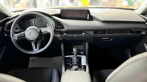 Mazda 3 Touring At Mhev (paño) 2025