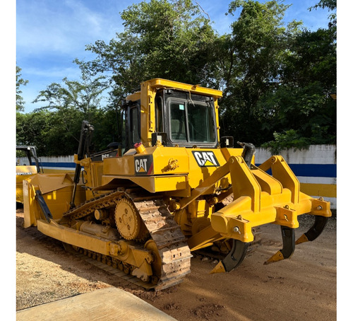 Tractor Bulldozer D6t 2010