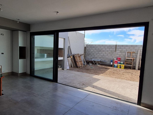 Imagen 17 de 23 de Casa - Duplex Chacra Del Norte