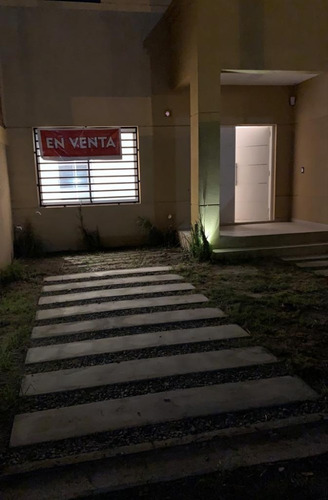 Venta Dos Duplex - Ezeiza - Barrio Autonomos - A Estrenar