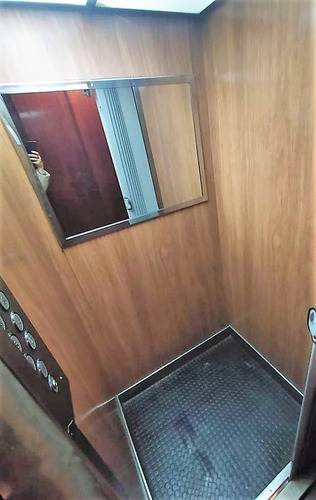 Imagen 9 de 9 de Departamento / Oficina De 2 Cómodos Ambientes Con Balcón. Excelente Ubicación !!!