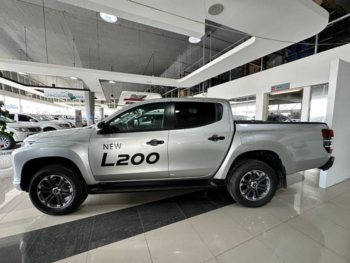 Mitsubishi L200 At 4x4 Black Edition Precio Leasing 2023 0km