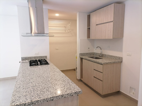 Apartamento En Arriendo En El Municipio Del Retiro.