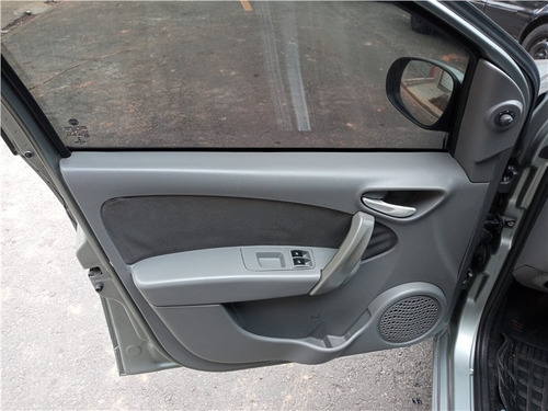 Imagem 10 de 13 de Fiat Palio 1.0 Mpi Attractive 8v Flex 4p Manual