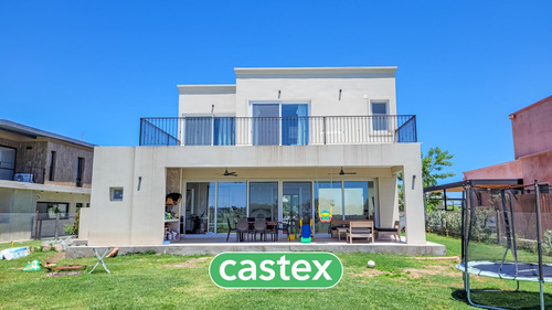 Casa En Venta En El Canton Golf