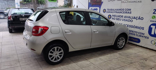 Imagem 6 de 12 de Renault Sandero 1.6 Expression 8v Flex 4p Manual