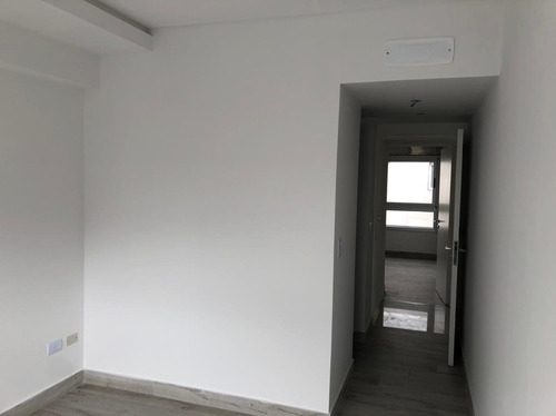 Imagen 8 de 14 de Hermoso Departamento 3 Ambientes Con Cochera Y Baulera A Est