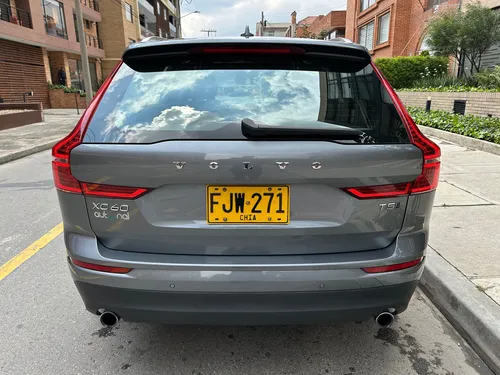 Volvo XC60 2.0 T5 Awd Momentum