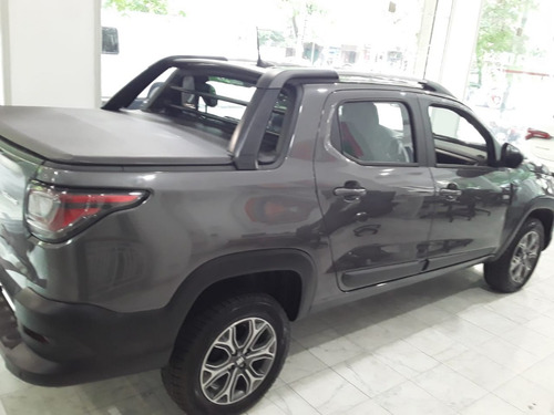 Imagen 12 de 25 de Fiat Strada Volcano Tomo Usado Permuta Buen Precio Dolar E