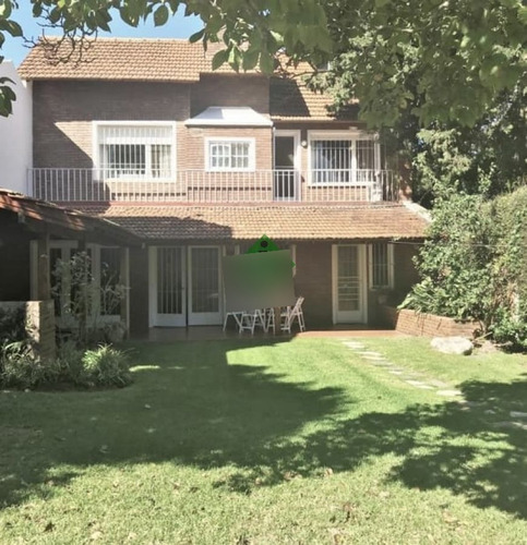 Imagen 7 de 29 de Alquiler De Casa En La Mansa, 5 Dormitorios, 3 Baños, Piscina, Parque, Cerca Del Mar.