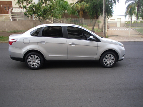 Imagem 6 de 16 de Fiat/ Siena Attractiv 1.4 Ano 2016