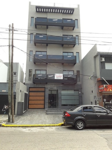 Imagen 4 de 14 de Departamento En Venta En Lanus Oeste