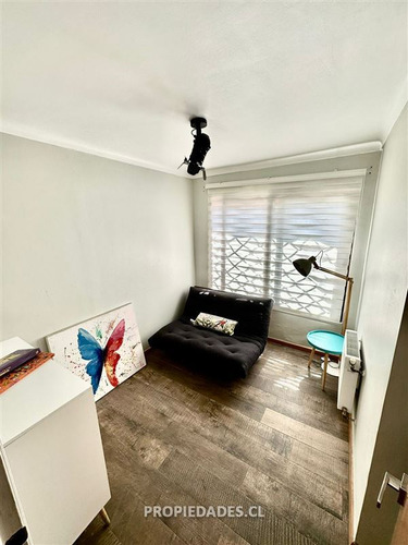 Casa En Venta De 5 Dorm. En Ñuñoa
