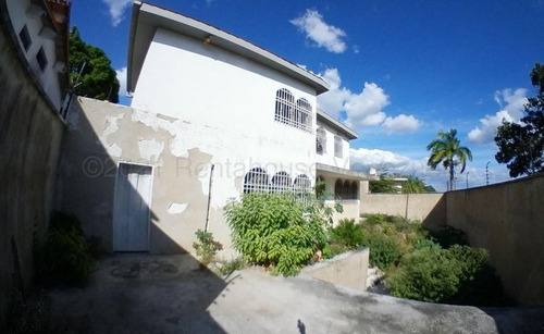 Imagen 22 de 30 de Casas En Venta En Colinas De Santa Rosa Barquisimeto Código Flex: 22-6835 & 0424 556 57 59 Rentahouse Centro Occidente Monica C.