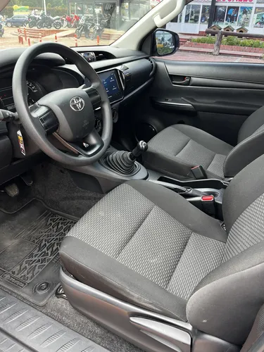 Toyota Hilux 2.7 Chasis 4X2