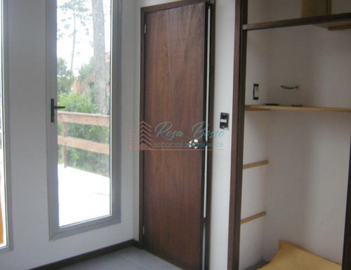 Casa En Pinares- Ref: 6031