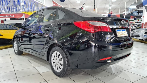 Imagem 10 de 15 de Hyundai Hb20s 1.0 Comfort Plus 12v 2014
