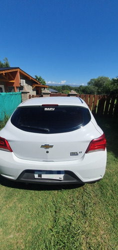 Chevrolet Onix 1.4 Lt 98cv 2017