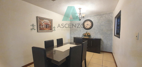 Renta De Casa Amueblada En Fracc. Lomas Vallarta, Delrui