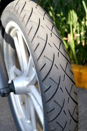 Imagen 6 de 15 de Poderosa Harley Davidson Dyna Super Glide Muchos Accesorios