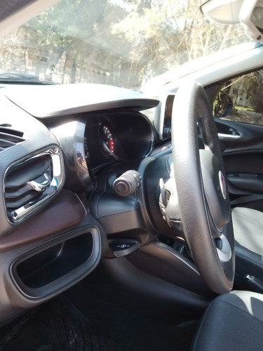 Fiat Cronos 1.8 16v Precision At6 Pack Premium