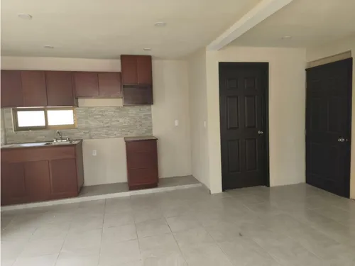 Casa De 3 Recamaras Un Balcon, Modelo Sirconia, En Col Exquitlan