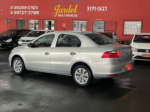 Volkswagen Voyage 1.0 MPI (Flex)