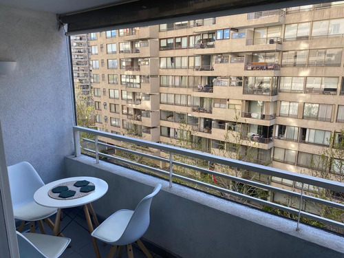 Gran Dp 2 Dormitorios,prácticamente Nuevo,pasos Mt Manquehue