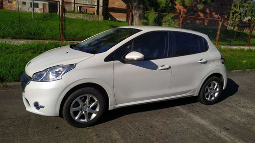 Peugeot 208 1.5 Allure Touchscreen 2015
