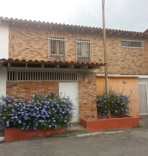 Imagen 1 de 21 de En Venta Quinta En Colinas De La California / Macaracuay / 5 Niveles, 3 Terrazas, 2 Anexos / 04142325123