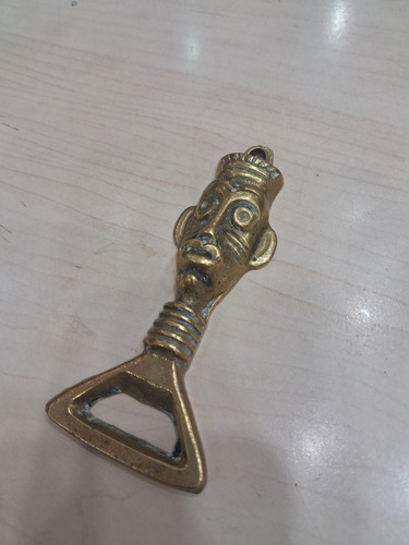 Destapador De Bronce En Forma De Tumi (Usado)