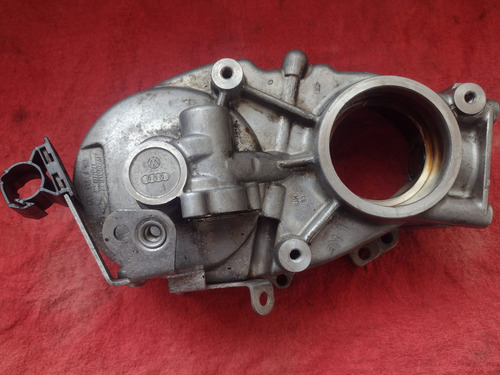 Tapa Distribucion Vw Audi Bora/passat 2.0 Fsi #06f 103 530 (Usado)