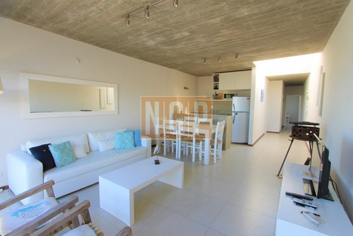 Apartamento En La Barra, 2 Dormitorios -ref:17201