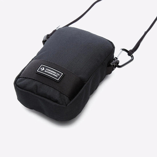 Bolsa Comms Pouch color Negro Con Cierre Converse