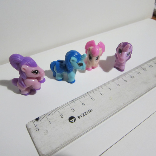 Lote De 4 Pequeños Pony Importados Magic Kinder (Usado)