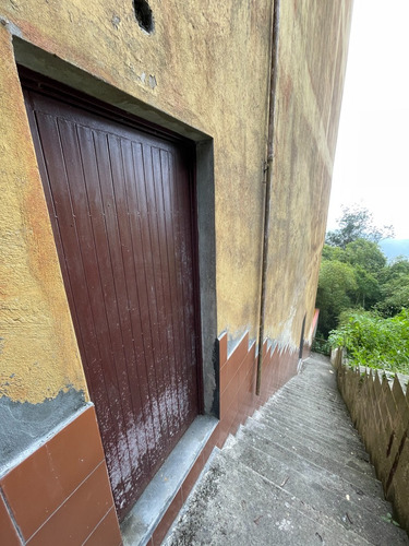Venta De Edificio En El Junquito Km 15, Municipio Libertador