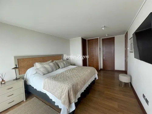 Departamento En Venta De 4 Dorm. 3 Baños Condomi En Vitacura