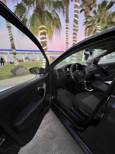 Volkswagen Vento 1.6 Starline At