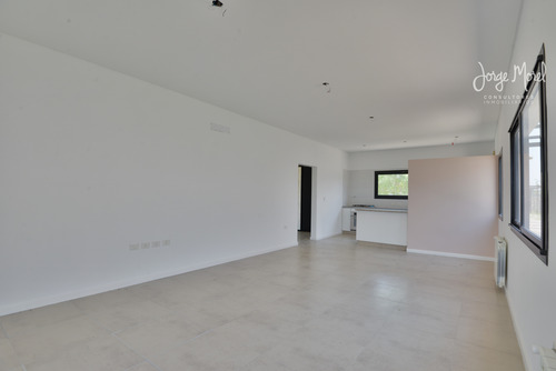 Casa Interno #0-100 - Pilar Del Este - San Ramiro - 528m2 #id 14128