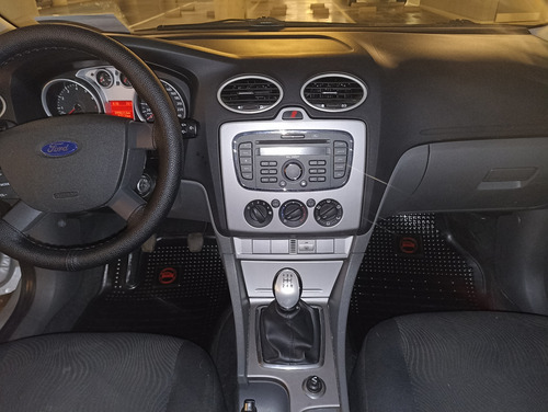 Ford Focus II 1.6 trend exe sedan