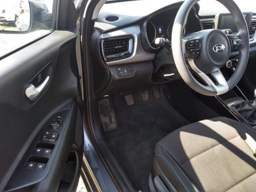 Kia Rio 5 Ex 1.4l 6mt Full 2019