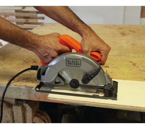 Imagen 5 de 8 de Sierra circular eléctrica Black+Decker CS1004 184mm 1400W naranja 60Hz 120V