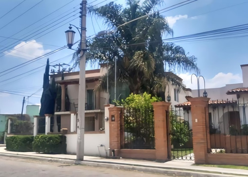 Hermosa Casa En Venta En Residencial Haciendas De Tequisquiapan, Qro.  Hg 