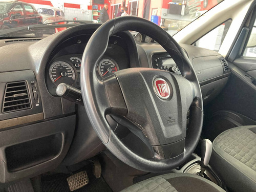 Imagem 2 de 6 de Fiat Idea 1.8 Mpi Adventure 16v Flex 4p Automatizado