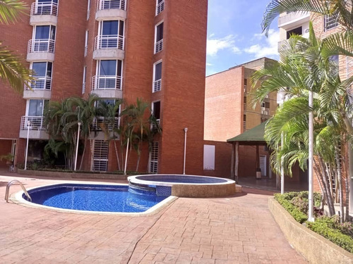 Imagen 2 de 19 de Apartamento Ubicado En Urb. Villa Granada, Conj. Res. Los Arrayanes Plaza