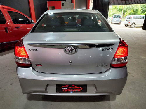 Toyota Etios 1.5 Sedan Xls