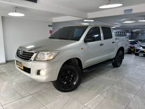 Toyota Hilux Diesel Mt 2.5 4x4 2013