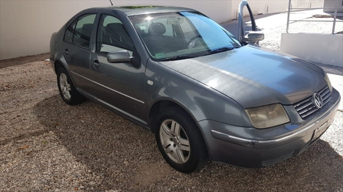 Volkswagen Bora Primera Mano