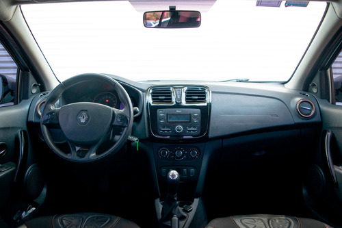 Renault Sandero Stepway 1.6 Dynamique 105cv Nac Griff Cars