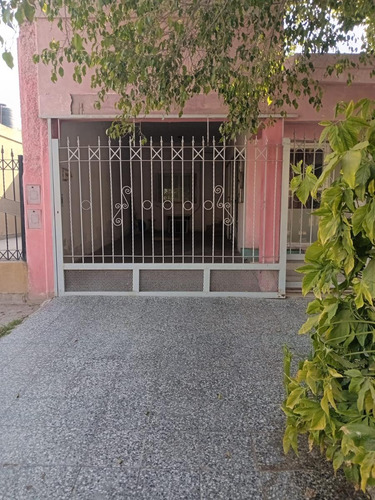 Venta Casa Ciudad De La Rioja. 3 Dor, 2 Baños Barrio Mis Montañas